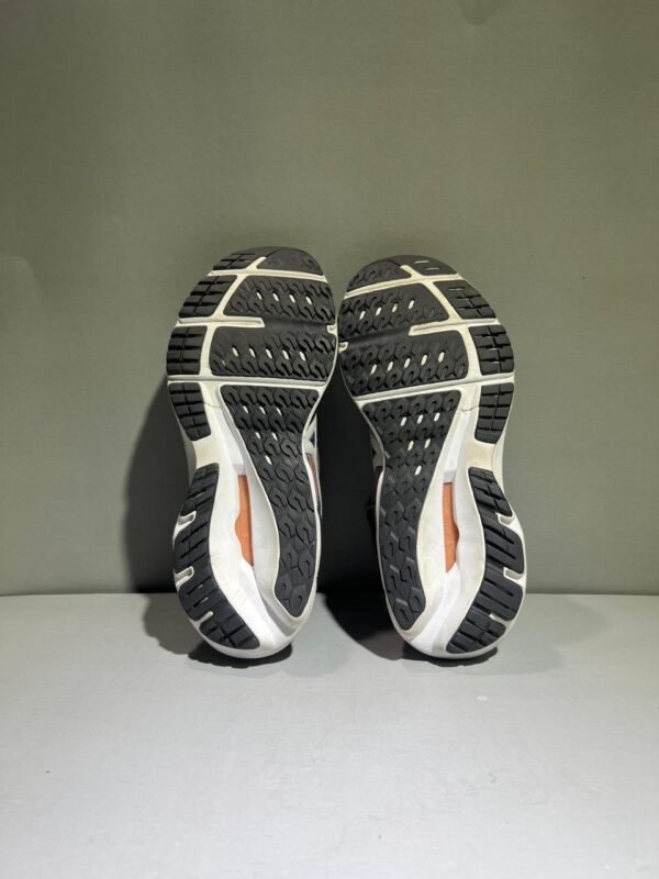 ORIGINAL MIZUNO WAVE INSPIRE 17 BRANDED RUNNERS SHOES