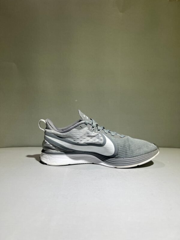 Original NIKE Zoom Strike 2, Athletic Runners Shoes