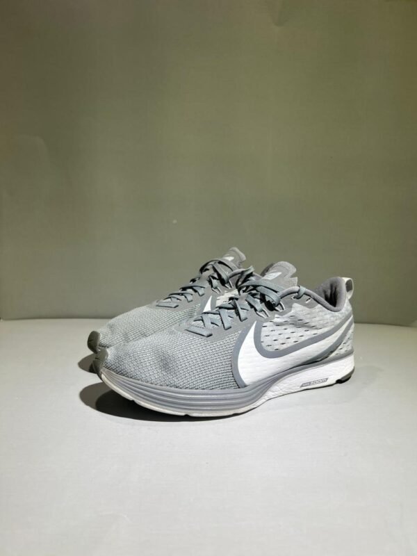 Original NIKE Zoom Strike 2, Athletic Runners Shoes