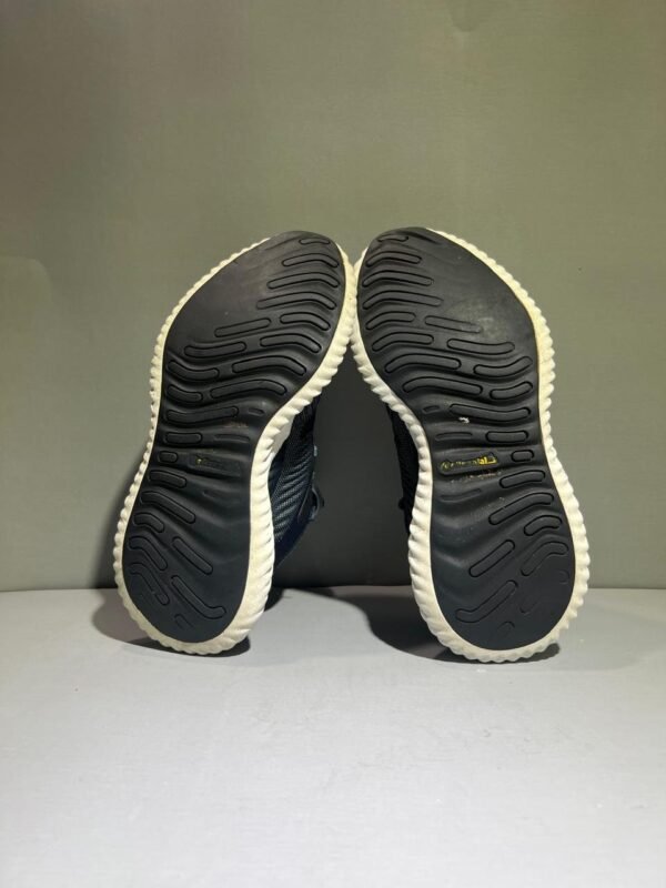 Original Adidas Bounce Branded Shoes