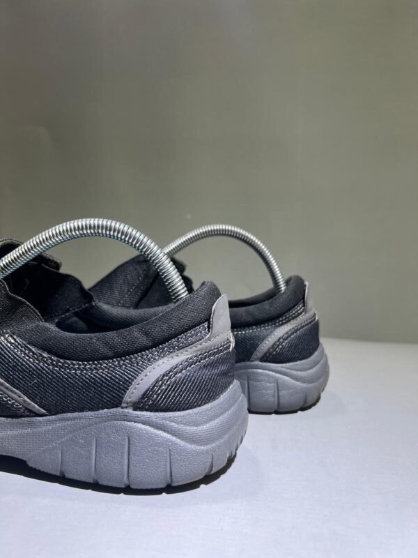 Original Branded Crocs Laceless Lightweight Shoes (RARE PIECE)