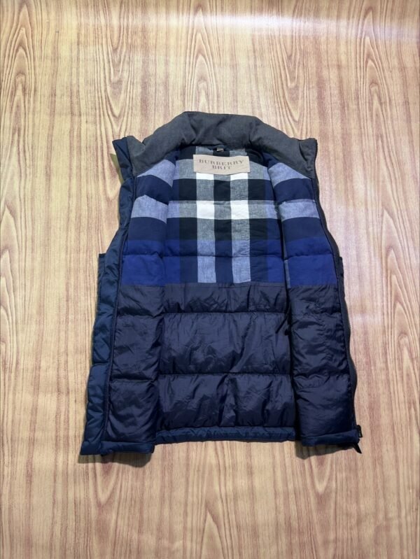 Original Burberry Sleeveless Branded Feather Lightweight Jacket
