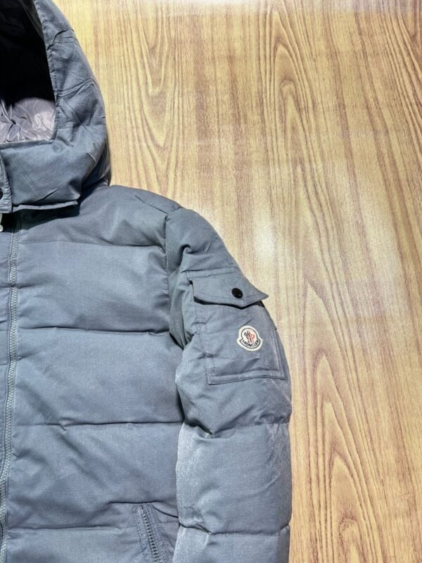 Original Luxury Brand Moncler Authentic Lightweight Branded Feather Jacket