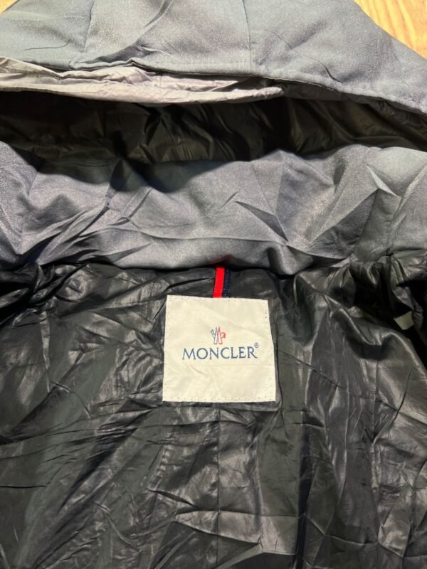 Original Luxury Brand Moncler Authentic Lightweight Branded Feather Jacket
