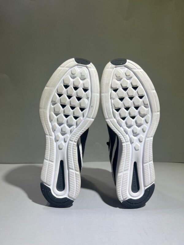 Original Nike Zoom Strike 2 Branded Runners Shoes