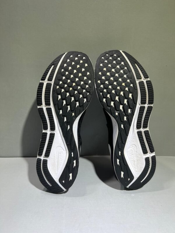 Original Nike Zoom Pegasus Branded Runners Shoes