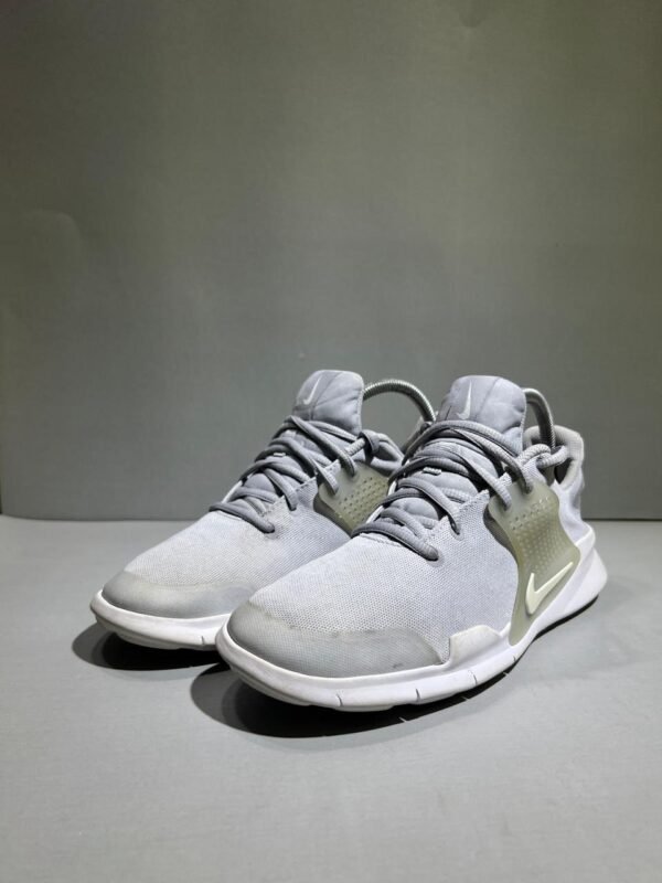 Original Nike Arrowz Wolf Grey/White Men's Branded Runners Shoes