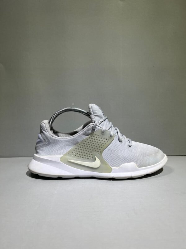 Original Nike Arrowz Wolf Grey/White Men's Branded Runners Shoes