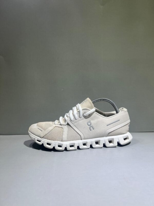 On Cloud 5 Branded Runners Shoes