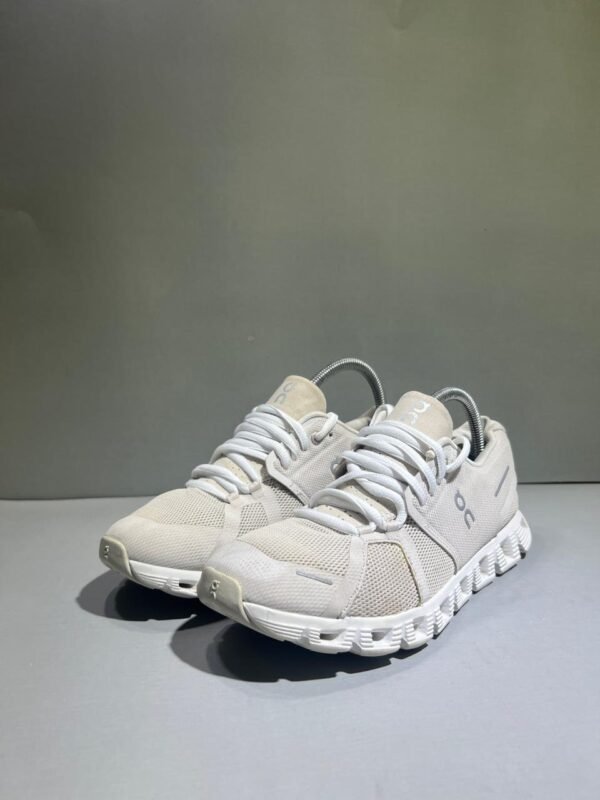 On Cloud 5 Branded Runners Shoes