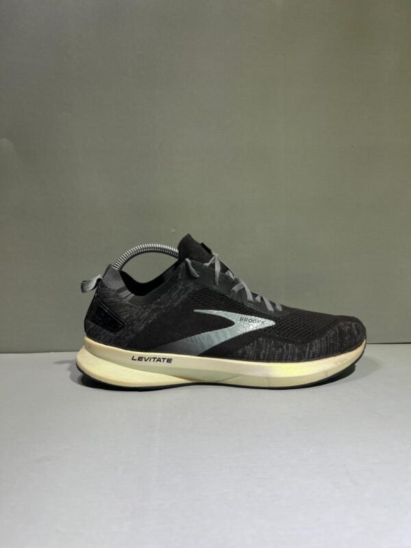Original Brooks Levitate 5 Branded Runners Shoes