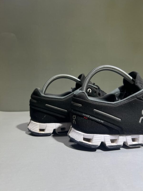 On Cloud Branded Runner Sports Shoes