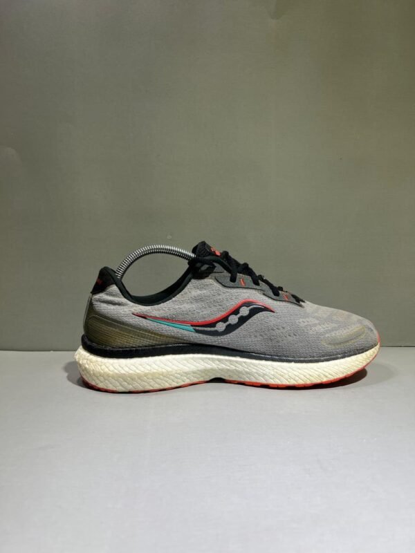 Original Saucony Branded Runners Shoes