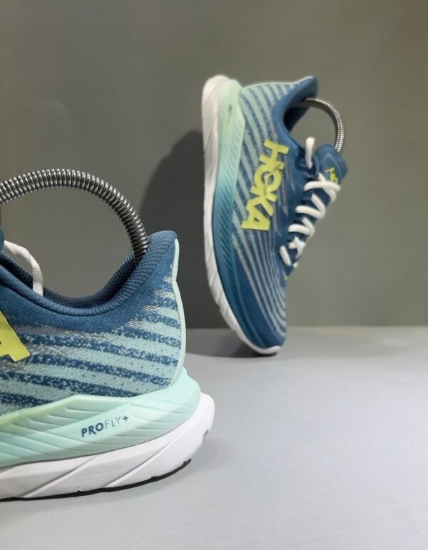 Hoka One One Arahi 3 Branded Lightweight Comfortable Shoes