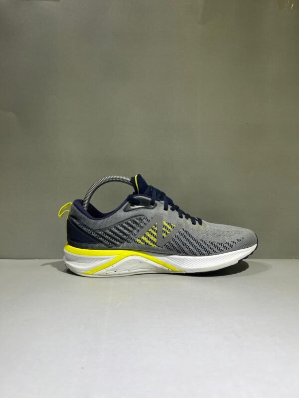 New Balance Fresh Foam 860 Branded Lightweight Shoes
