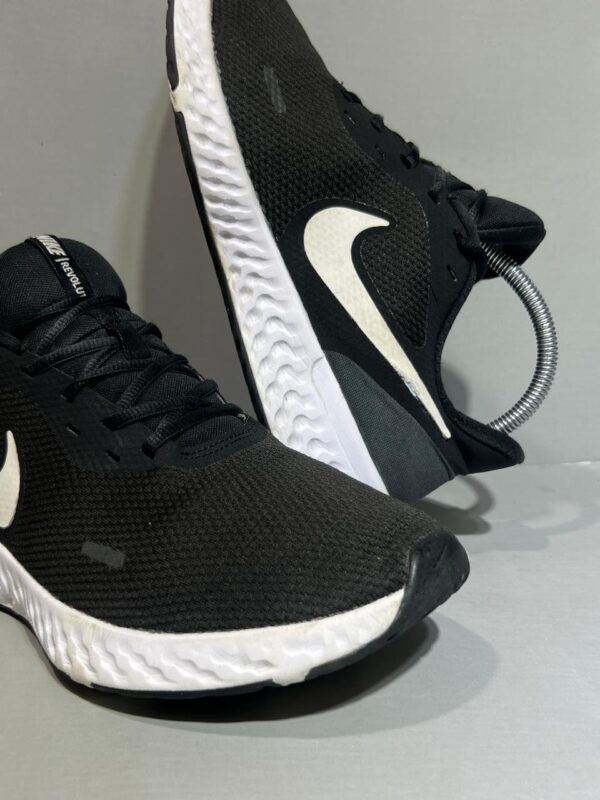 Original Nike Revolution 5 Branded Runner Pair