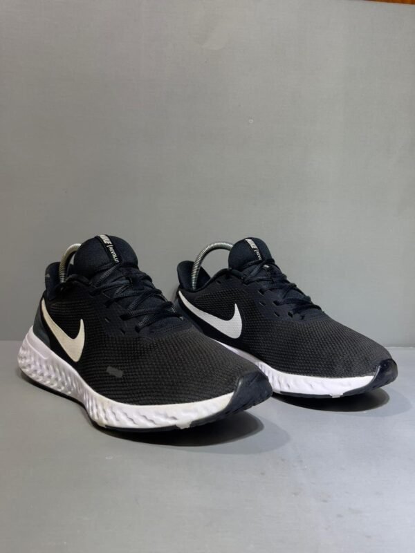 Original Nike Revolution 5 Branded Runner Pair