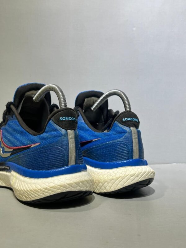 Original Saucony Endorphin Branded Light-weight Shoes