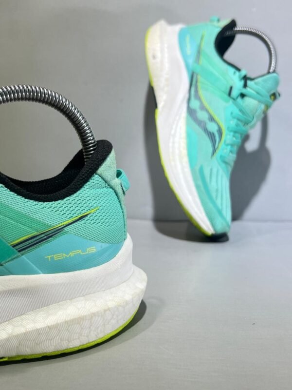 Original Saucony Lightweight Ultra Comfortable Branded Runners Shoes
