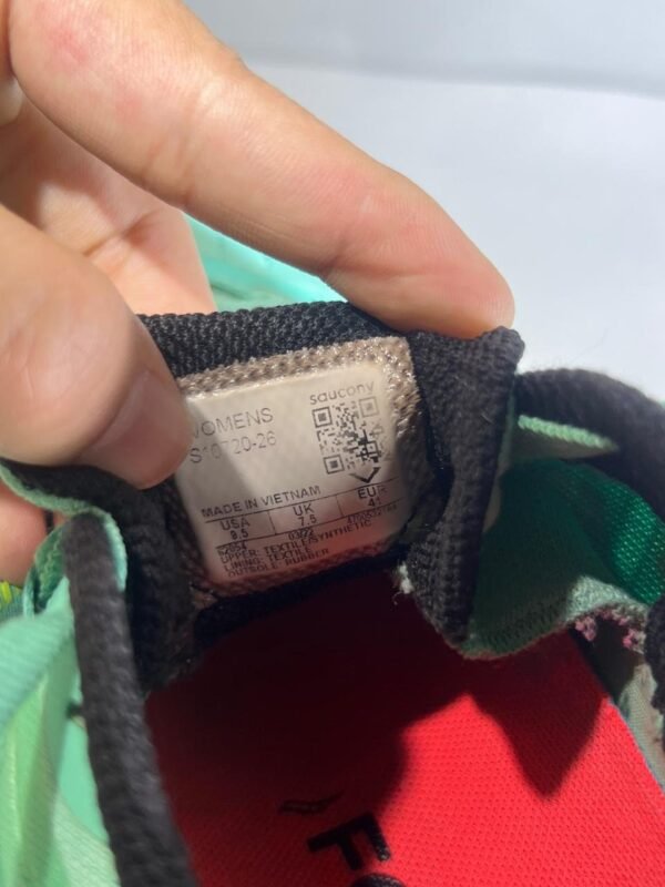 Original Saucony Lightweight Ultra Comfortable Branded Runners Shoes