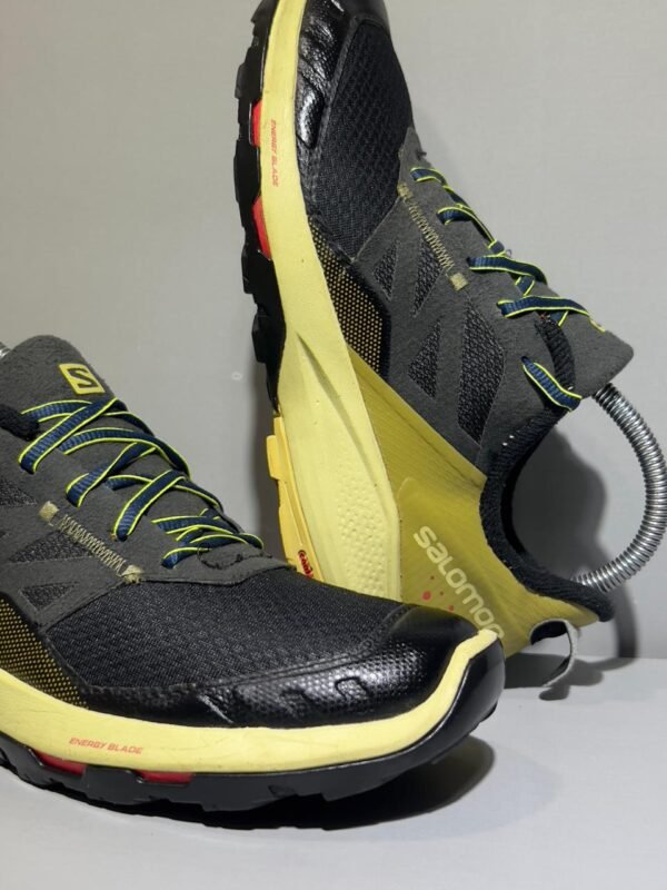 ORIGINAL SALOMON OUTPULSE TRAIL/HIKING BRANDED SHOES