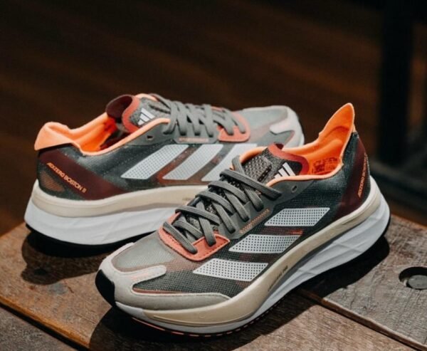 Original Adidas Adizero Boston 11 2022 Model Lightweight 300 Meter Running Shoes