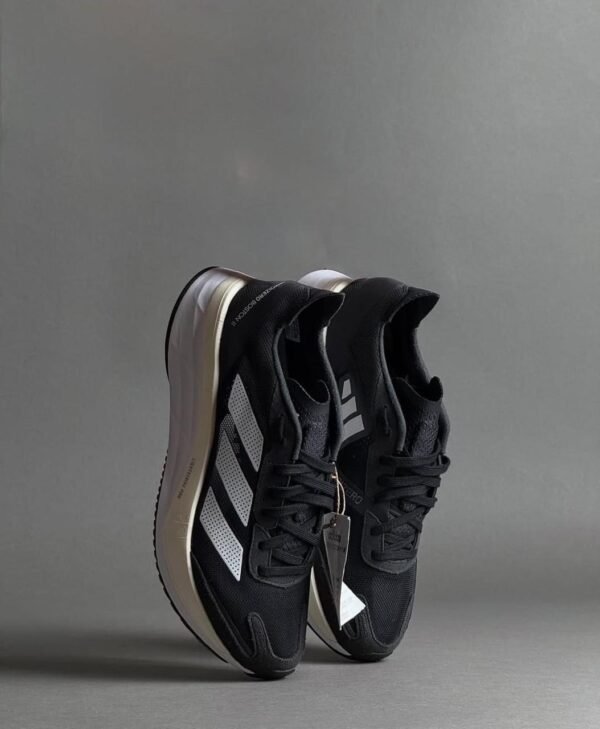 Original Adidas Adizero Boston 11 2022 Model Lightweight 300 Meter Running Shoes