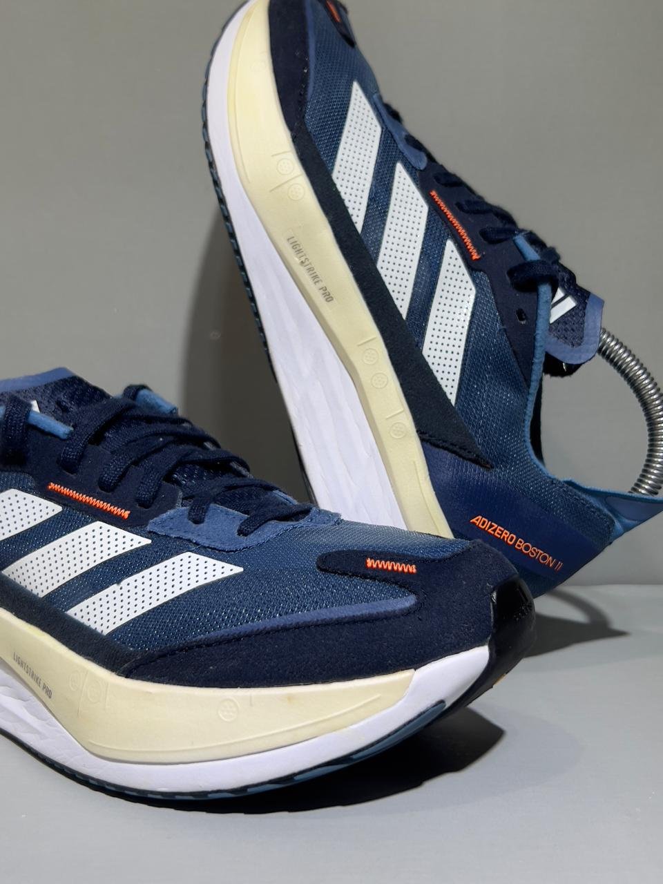 Original Adidas Adizero Boston 11 2022 Model Lightweight 300 Meter Running Shoes