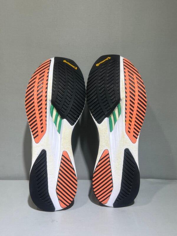 Original Adidas Adizero Boston 11 2022 Model Lightweight 300 Meter Running Shoes
