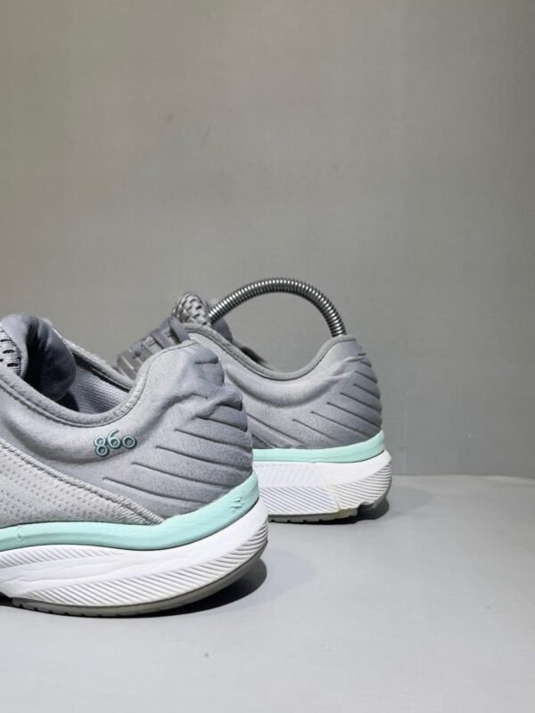 Original New Balance 860 V10 Fresh Foam Lighweight Soft and Comfortable Branded Shoes
