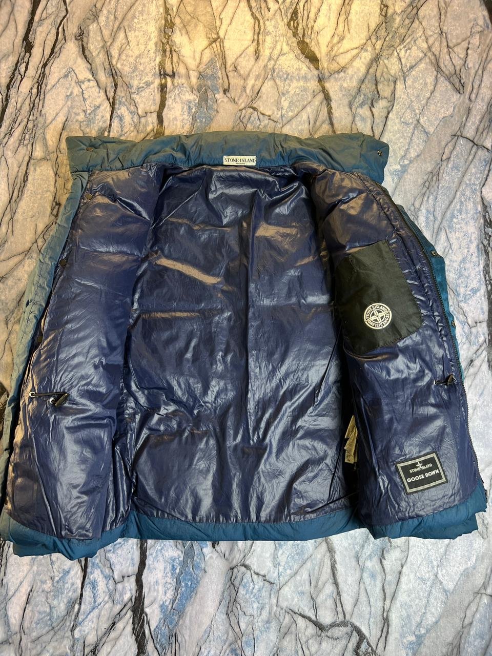 ORIGINAL STONE ISLAND LUXURY BRAND LIGHT WEIGHT BRANDED PUFFER RARE JACKET