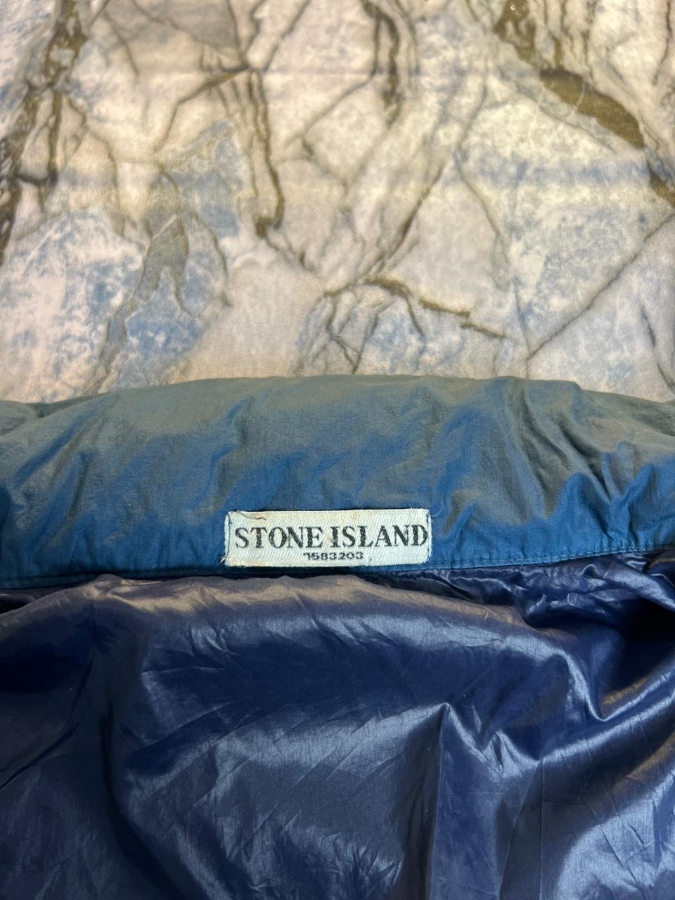 ORIGINAL STONE ISLAND LUXURY BRAND LIGHT WEIGHT BRANDED PUFFER RARE JACKET