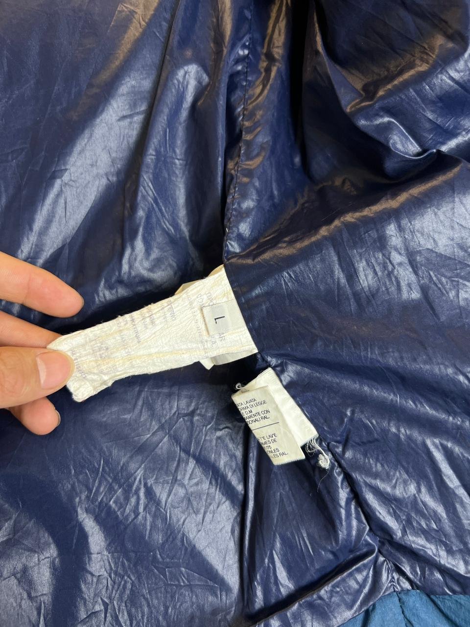 ORIGINAL STONE ISLAND LUXURY BRAND LIGHT WEIGHT BRANDED PUFFER RARE JACKET