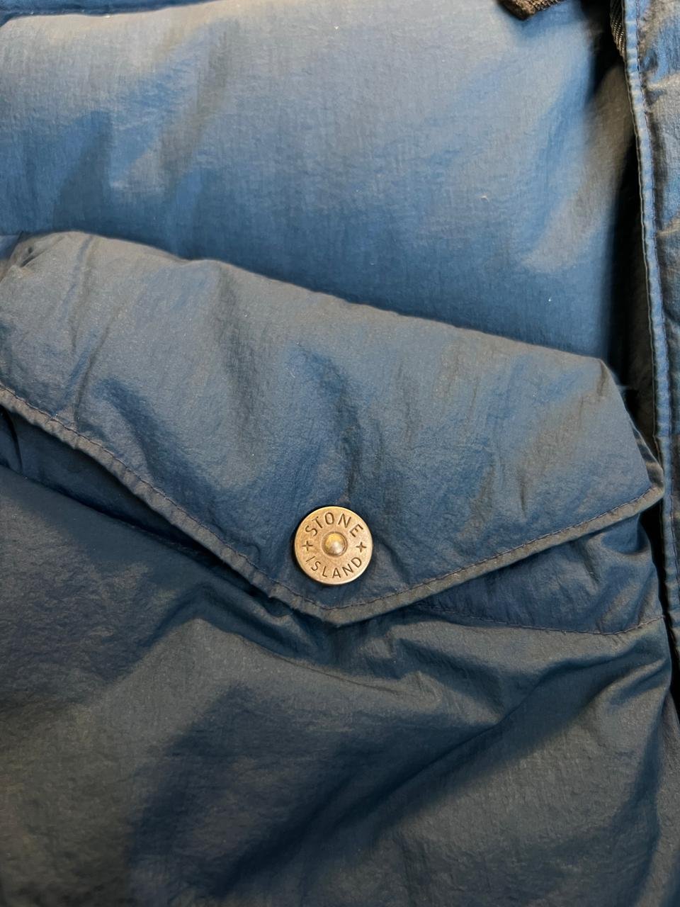ORIGINAL STONE ISLAND LUXURY BRAND LIGHT WEIGHT BRANDED PUFFER RARE JACKET