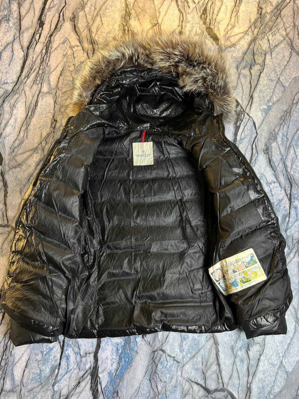 ORIGINAL MONCLER LUXURY BRANDED LIGHTWEIGHT BRANDED PUFFER JACKET
