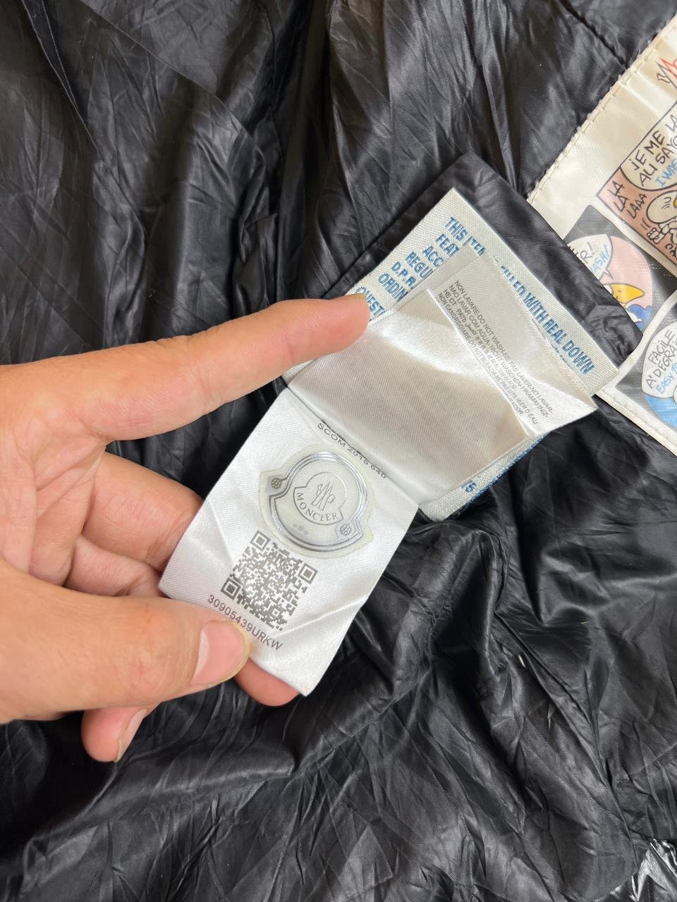 ORIGINAL MONCLER LUXURY BRANDED LIGHTWEIGHT BRANDED PUFFER JACKET