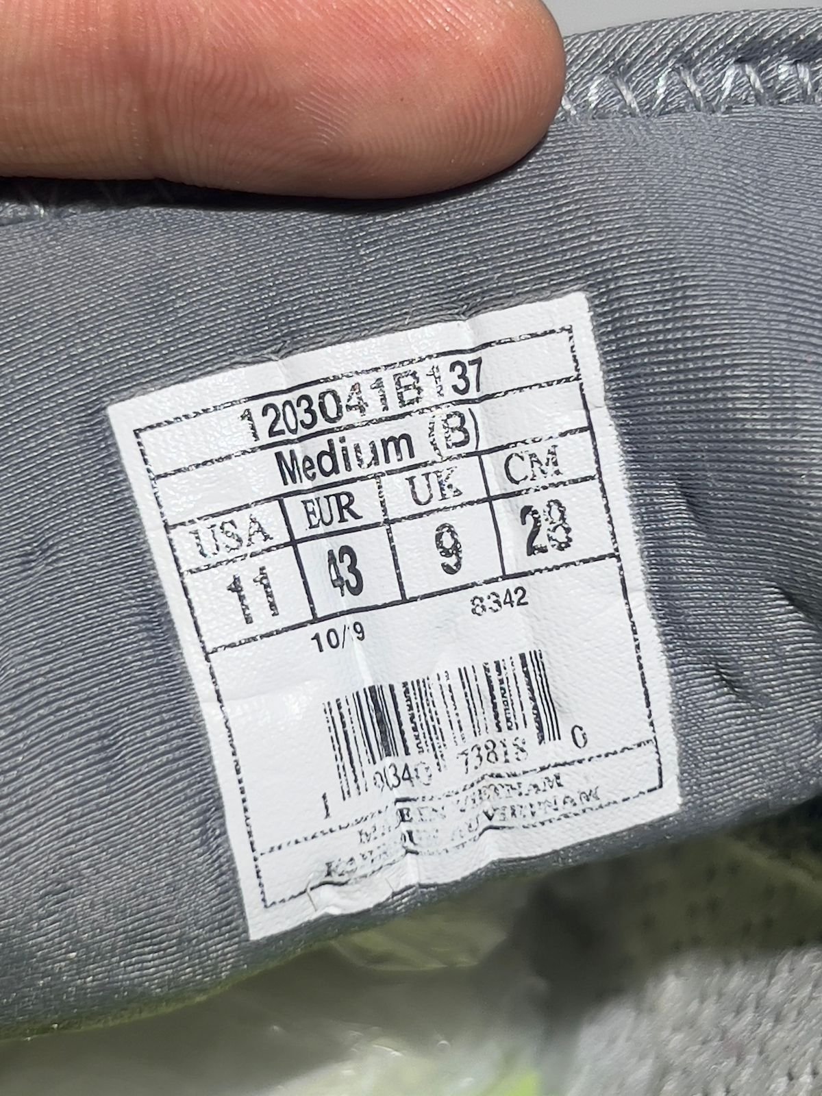 ORIGINAL BROOKS CASCADIA14 BRANDED TREKKING AND OFF ROAD SHOES