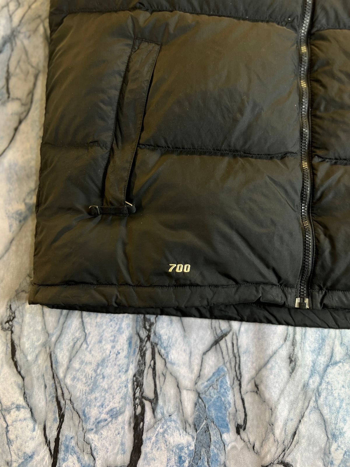 ORIGINAL THE NORTH FACE 700 FILL POWER BRANDED FEATHER SLEEVELESS JACKET