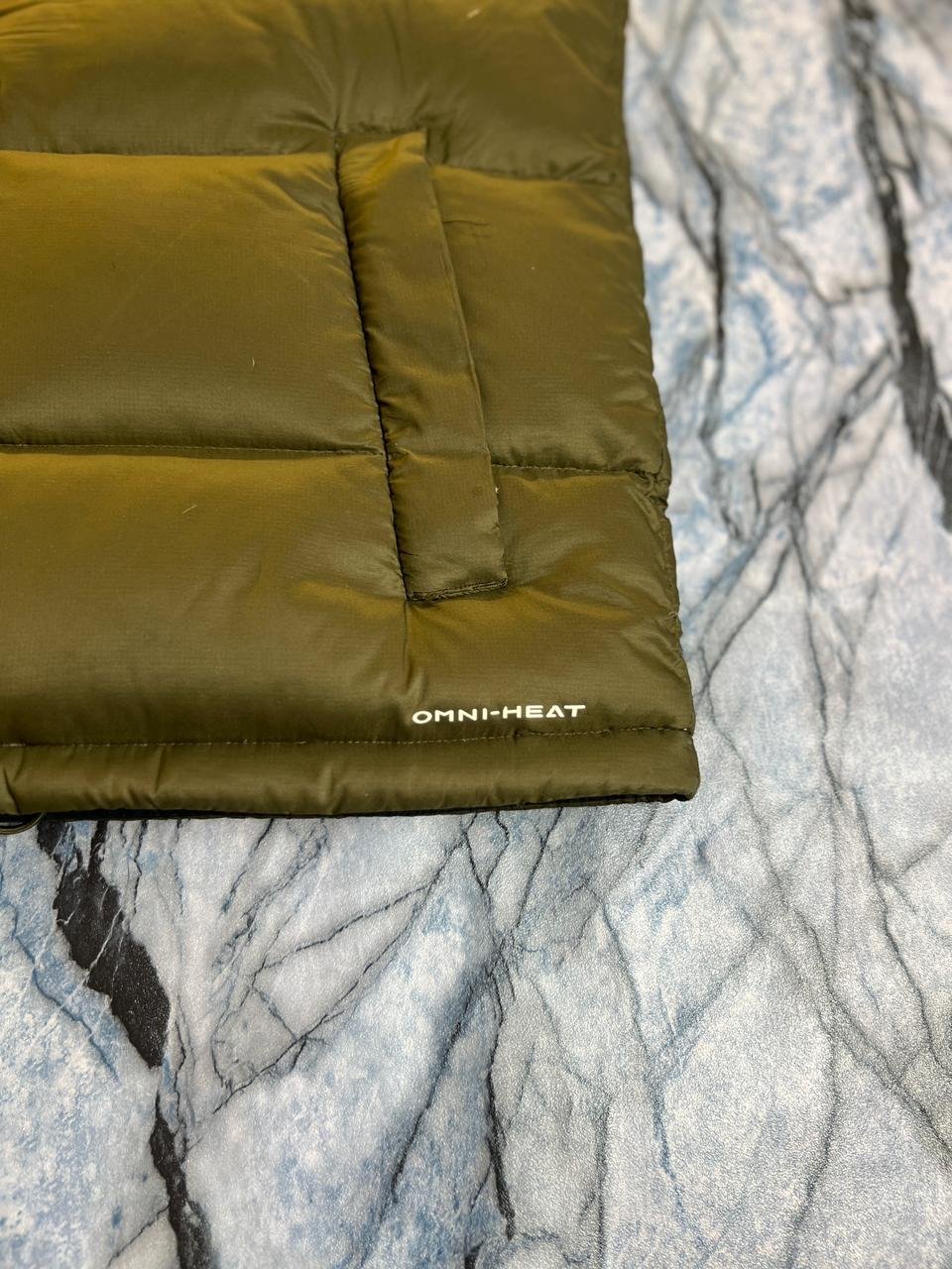 Original Columbia Sleeveless Omni Heat Technology Lightweight Branded Puffer Jacket