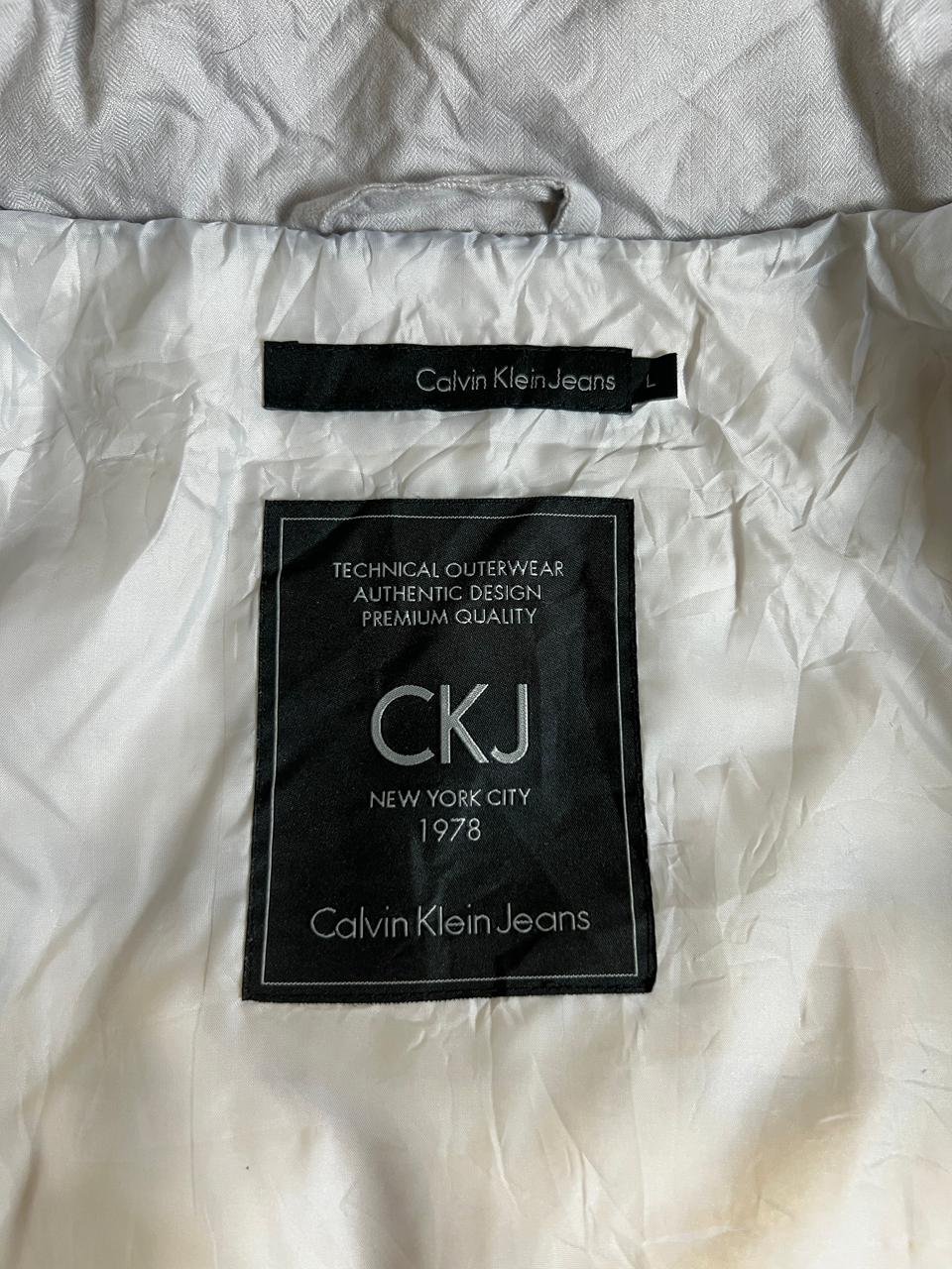 Original CALVIN KLIEN LIGHTWEIGHT BRANDED PUFFER JACKET