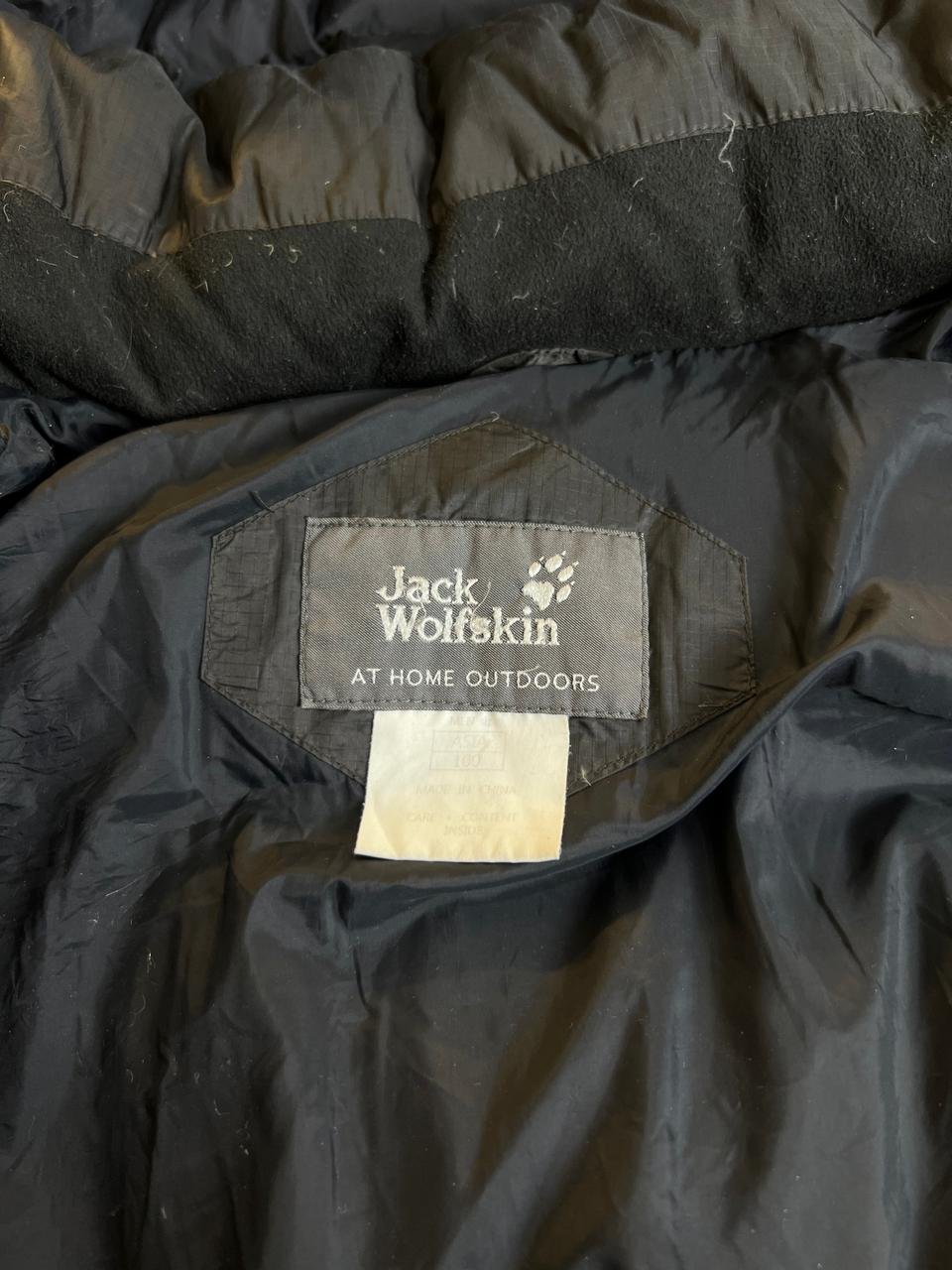 ORIGINAL JACK WOLFSKIN LIGHTWEIGHT GERMAN BRANDED FEATHER JACKET