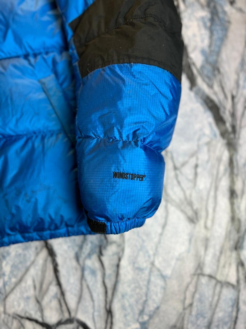 Original THE NORTH FACE SUMMIT SERIES WINDSTOPPER LIGHTWEIGHT BRANDED FEATHER JACKET