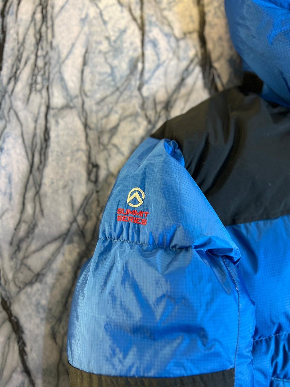 Original THE NORTH FACE SUMMIT SERIES WINDSTOPPER LIGHTWEIGHT BRANDED FEATHER JACKET