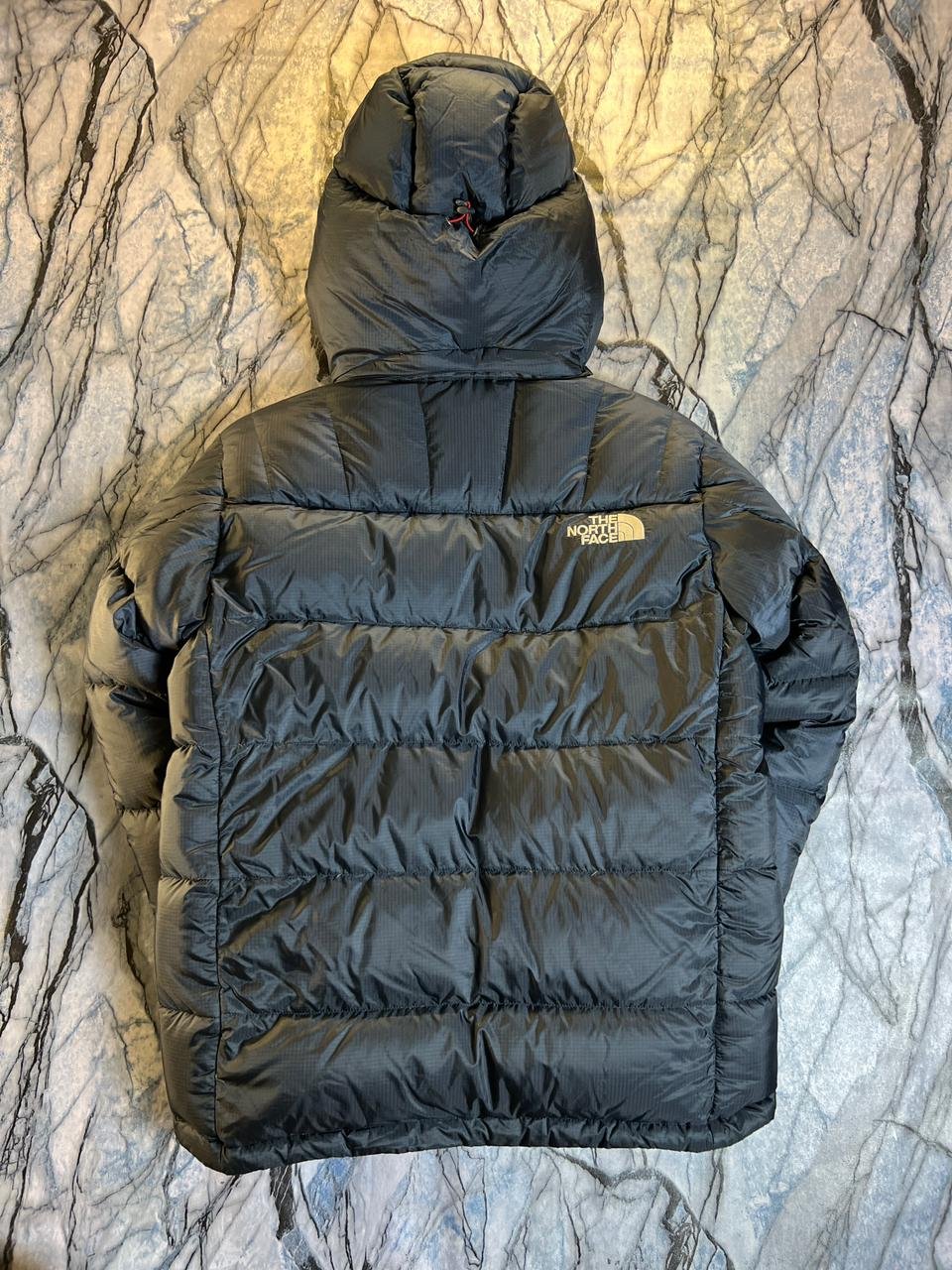 ORIGINAL THE NORTHFACE 700 - DEGREE TEMPERATURE LIGHWEIGHT BRANDED PUFFER JACKET