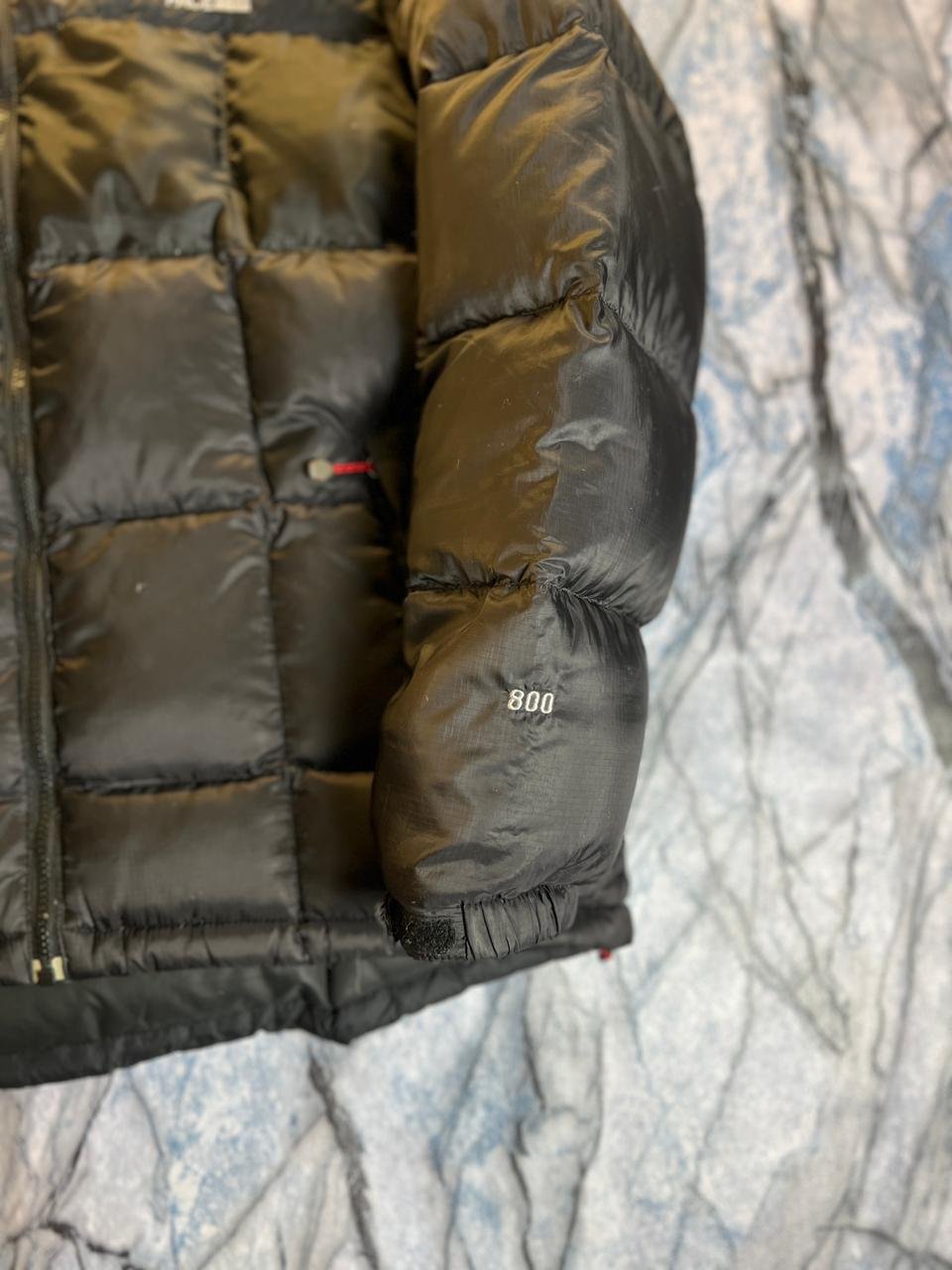 ORIGINAL THE NORTHFACE 800 - DEGREE TEMPERATURE LIGHWEIGHT BRANDED PUFFER JACKET