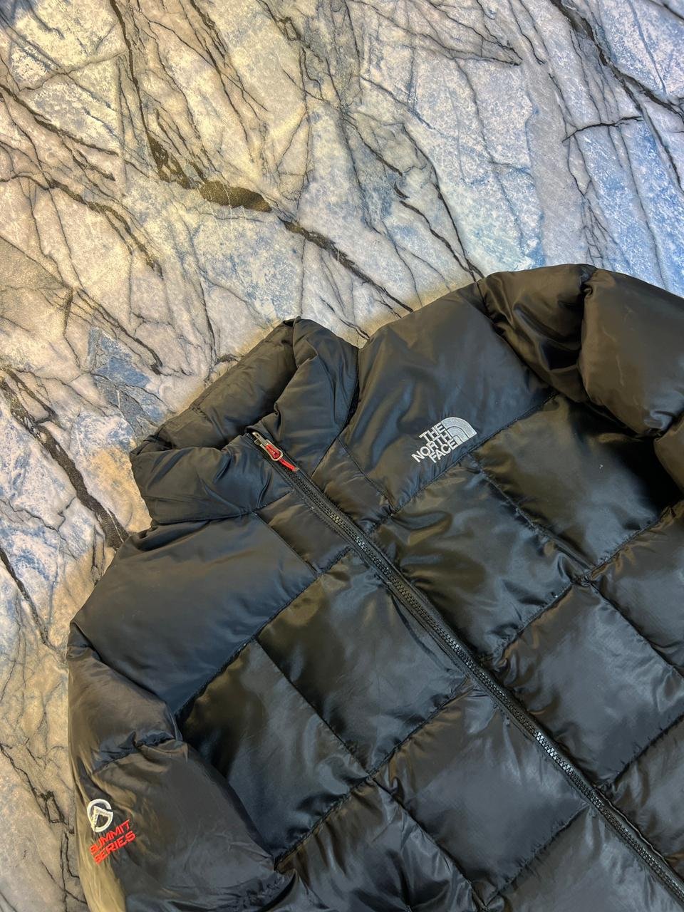 ORIGINAL THE NORTHFACE 800 - DEGREE TEMPERATURE LIGHWEIGHT BRANDED PUFFER JACKET