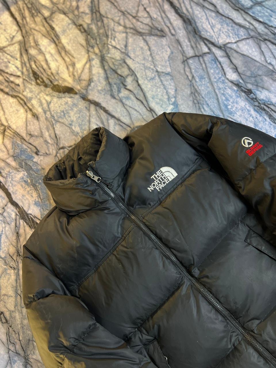 ORIGINAL THE NORTHFACE 800 - DEGREE TEMPERATURE LIGHWEIGHT BRANDED PUFFER JACKET