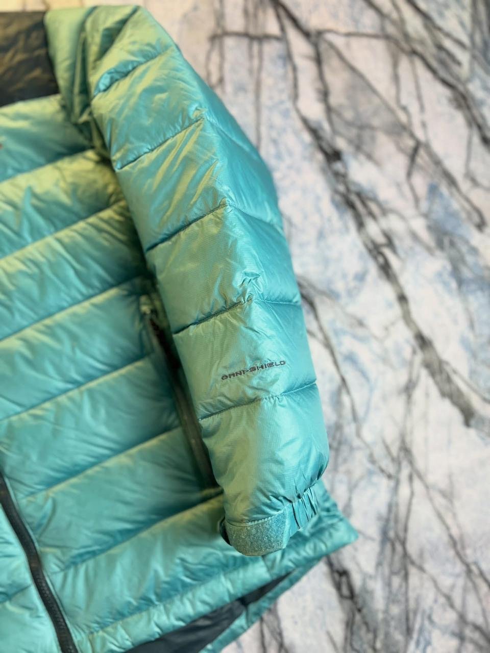 ORIGINAL COLUMBIA BRANDED LIGHTWEIGHT JACKET