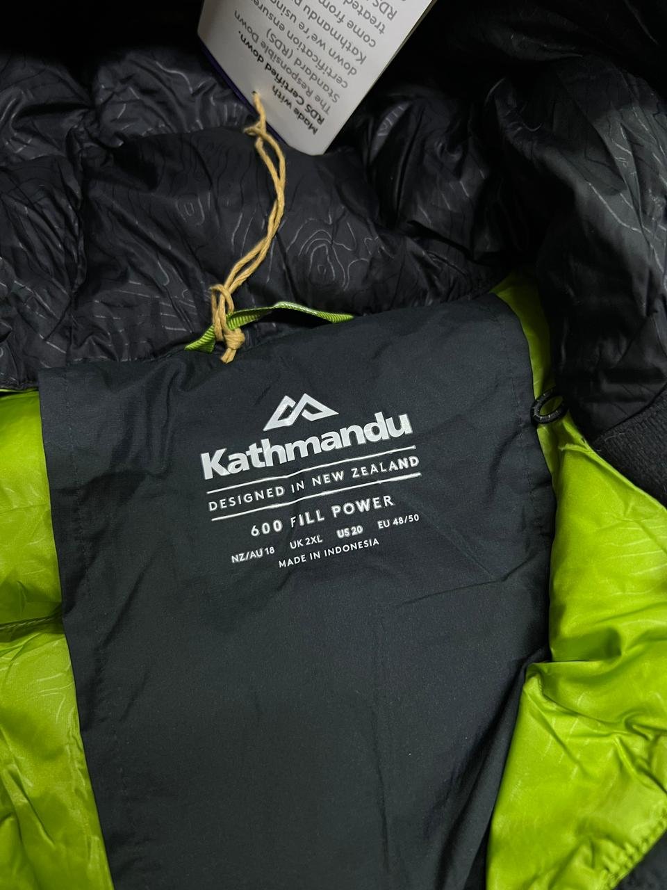 BRAND NEW ORIGINAL KATHMANDU LIGHTWEIGHT PUFFER JACKET